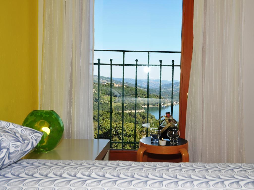 B&B Borgo Massovrana Castel di Casio Værelse billede