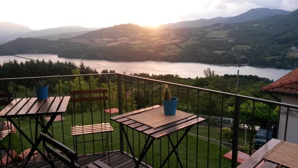 B&B Borgo Massovrana Castel di Casio Eksteriør billede